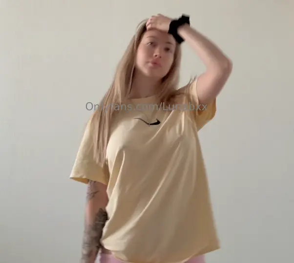 luna striptease