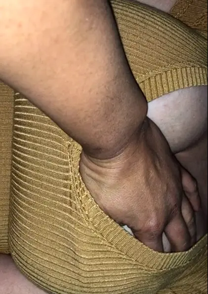 B/G Boobplay