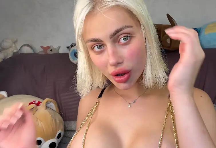 Full Dildo fucking video