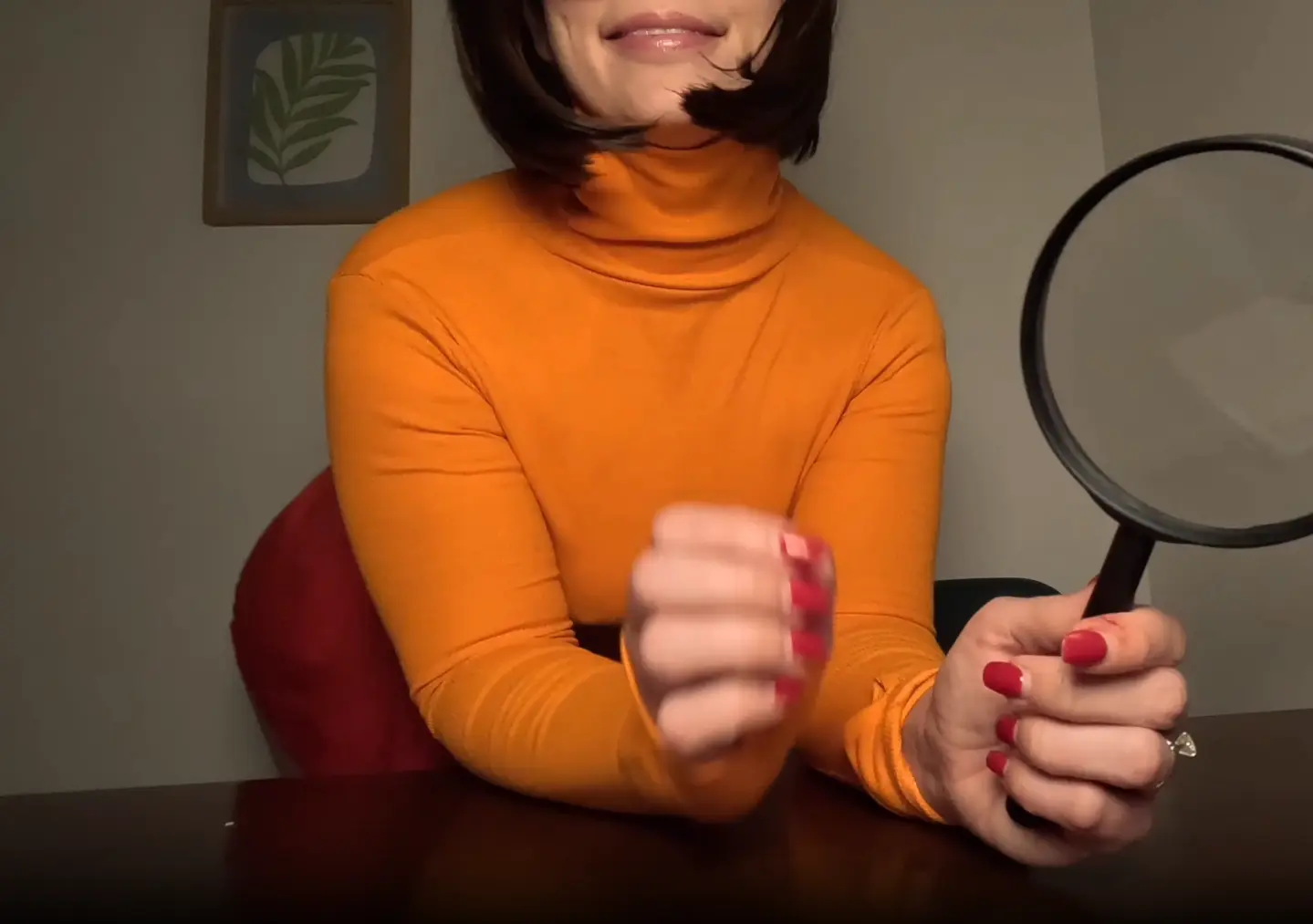 Big Booty Nerdy Mystery Solver Investigates Missing Panties