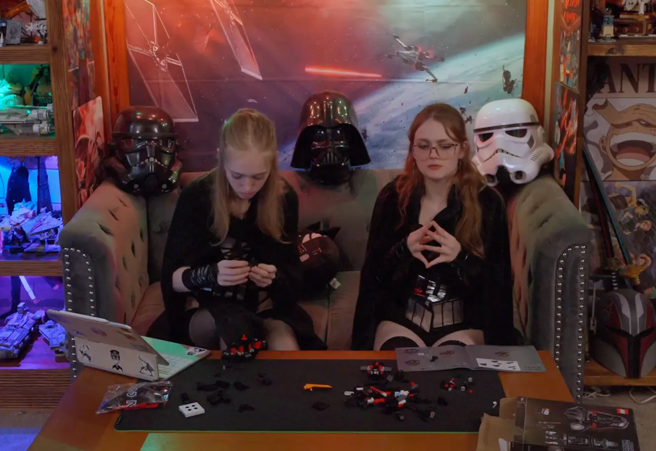 Joining the Dark Side... & Building the Darth Vader Bust!!​