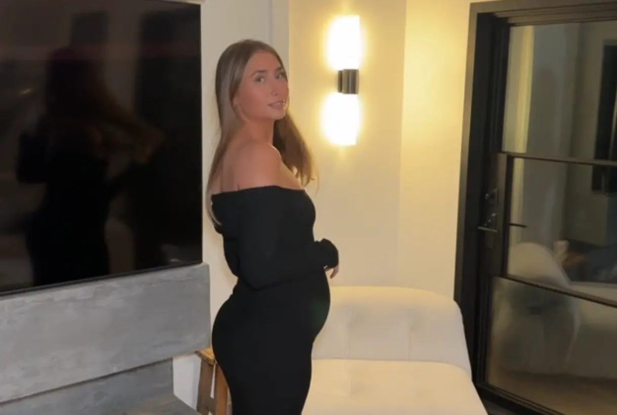 Lillian Phillips pregnant roleplay fuck (i guess so) 