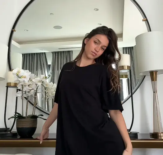 Mikaela Lafuente teasing